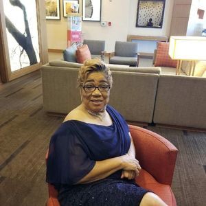 Meet your Posher, Carlotta